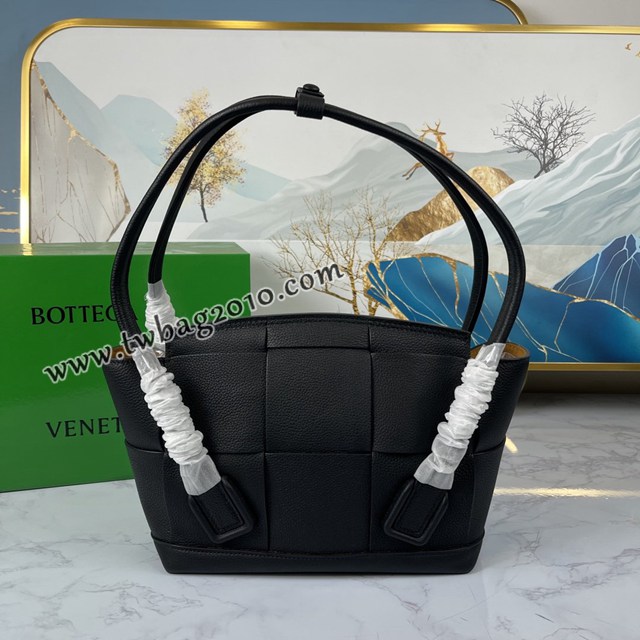 Bottega veneta高端女包 KF009 寶緹嘉爆款ARCO編織款荔枝紋黑色手提包 BV經典款ARCO蝙蝠包  gxz1219